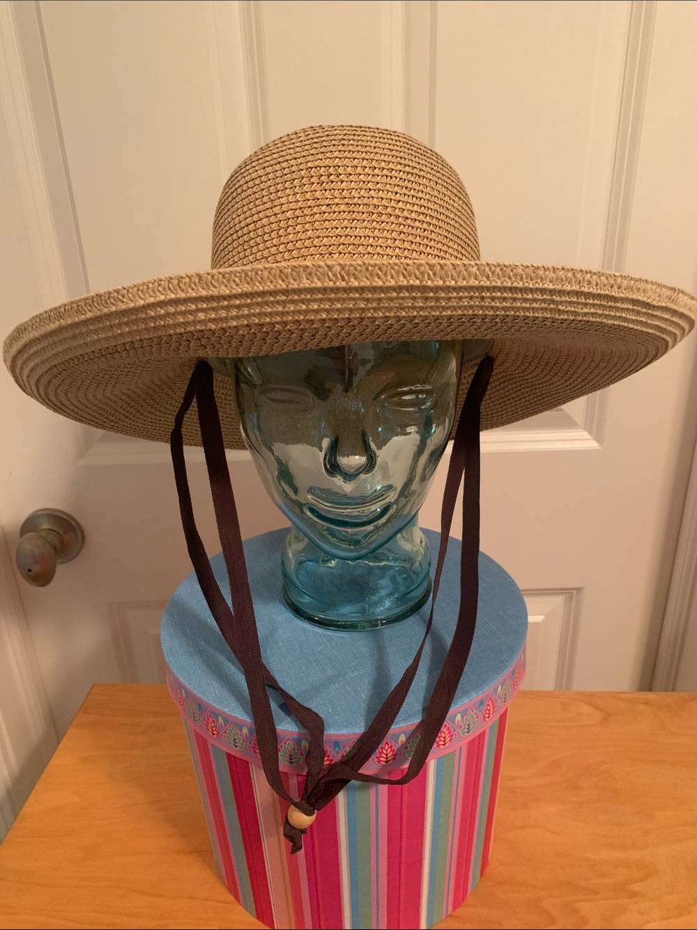 Smith & Hawken Unisex Natural Straw Sun Hat with Adjustable Ties